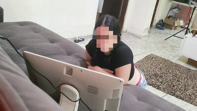 stepdaughter watched porn in the living room with her ass out, stepfather gradually gets closer with a hard dick!