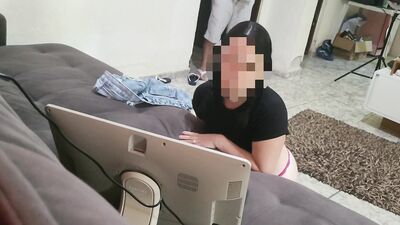 stepdaughter watched porn in the living room with her ass out, stepfather gradually gets closer with a hard dick!