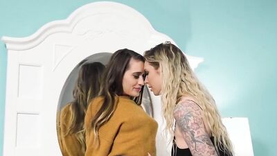 Hot MILF Teaches 18yo Girl Lesbian Sex (Brooke Banner, Sera Ryder)