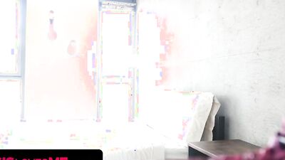 Naughty Little Sister Avalon Heart Plays With Herself For Stepbrother
