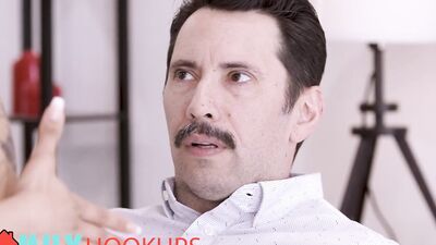 FAMILY HOOK UPS - Vanessa Moon Shows Her Horny Stepdad How Good Of An Exotic Dancer She Is