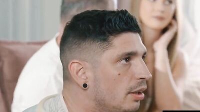VIP4K. Auteurs Amazing Sex (George Uhl, Olivia Sparkle)