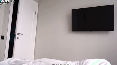 RUSSIAN STEP SISTER MOVES INTO MY ROOM - Secret Elle