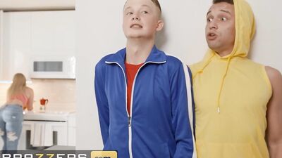 BRAZZERS - Jimmy Sneaks Around For Some Intense Action With Jennifer White & His Stepsis Harley King