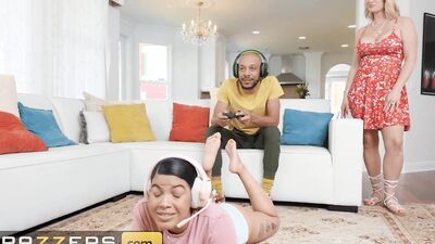 BRAZZERS - Maya Farrell Won't Fuck Her Boyfriend So Her Stepmom Rachael Cavalli Takes The Chance