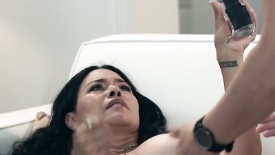 Dana Vespoli - Stepmom's Pussy For Dinner
