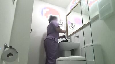 Step Mom With Huge Round Ass Works As A Maid And Gets F