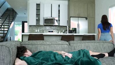 Use My Dick Seduce Stepsister And Its Work