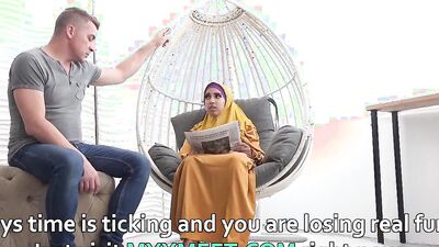 Sex With Muslims - Married Muslim Hijabi Stepsister Fucked By Her Visiting Brother