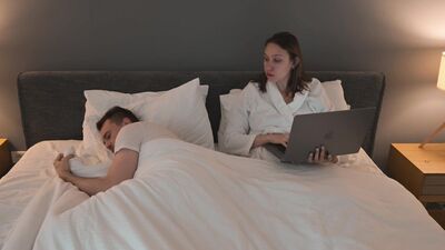 Kiss Cat Step Mom Helps Step Son To Cum