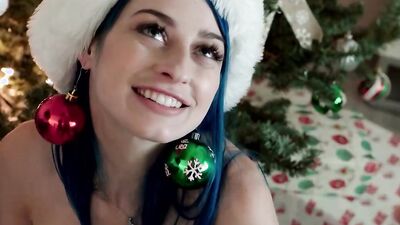 Jewelz Blu Unwrapping Step Sis For Christmas.