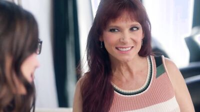 SHESEDUCEDME Stepmom Conversion Therapy